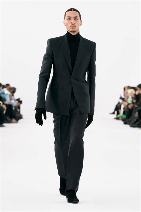 givenchy male model runway